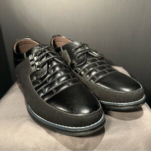 Elegant Black Leather Men's Oxfords